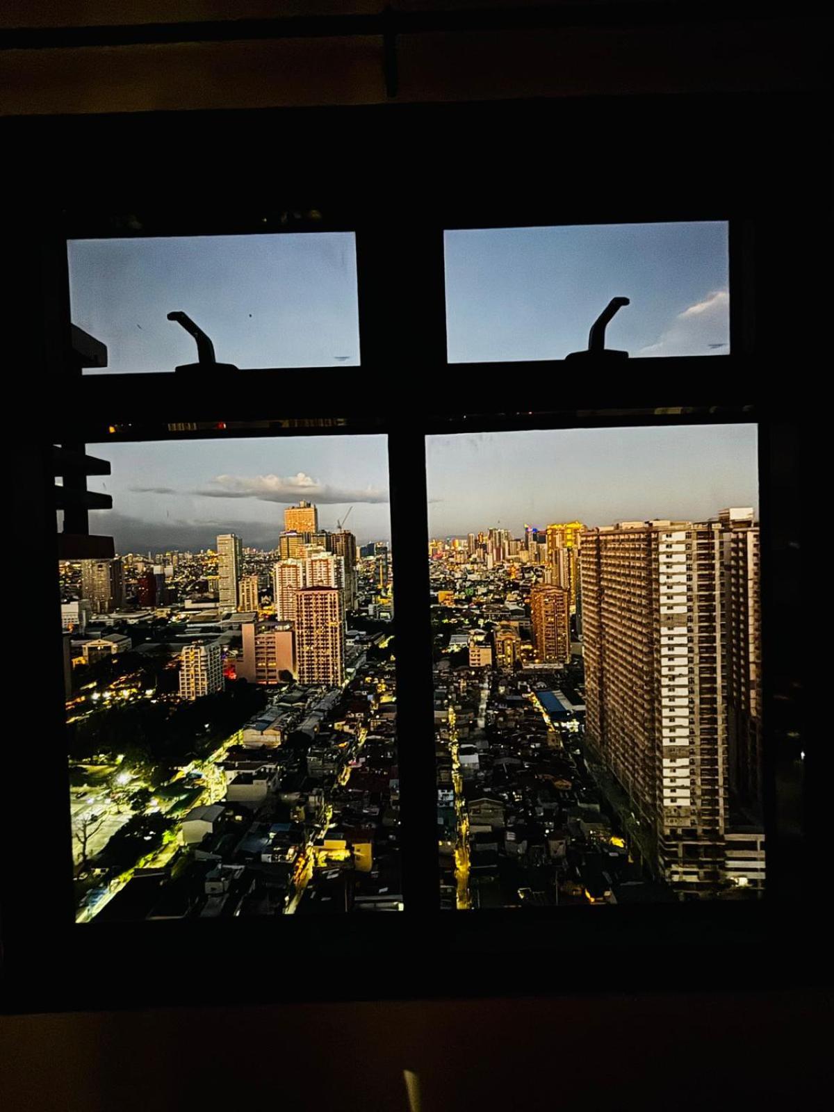 The Radiance Manila Bay Pasay Exterior foto